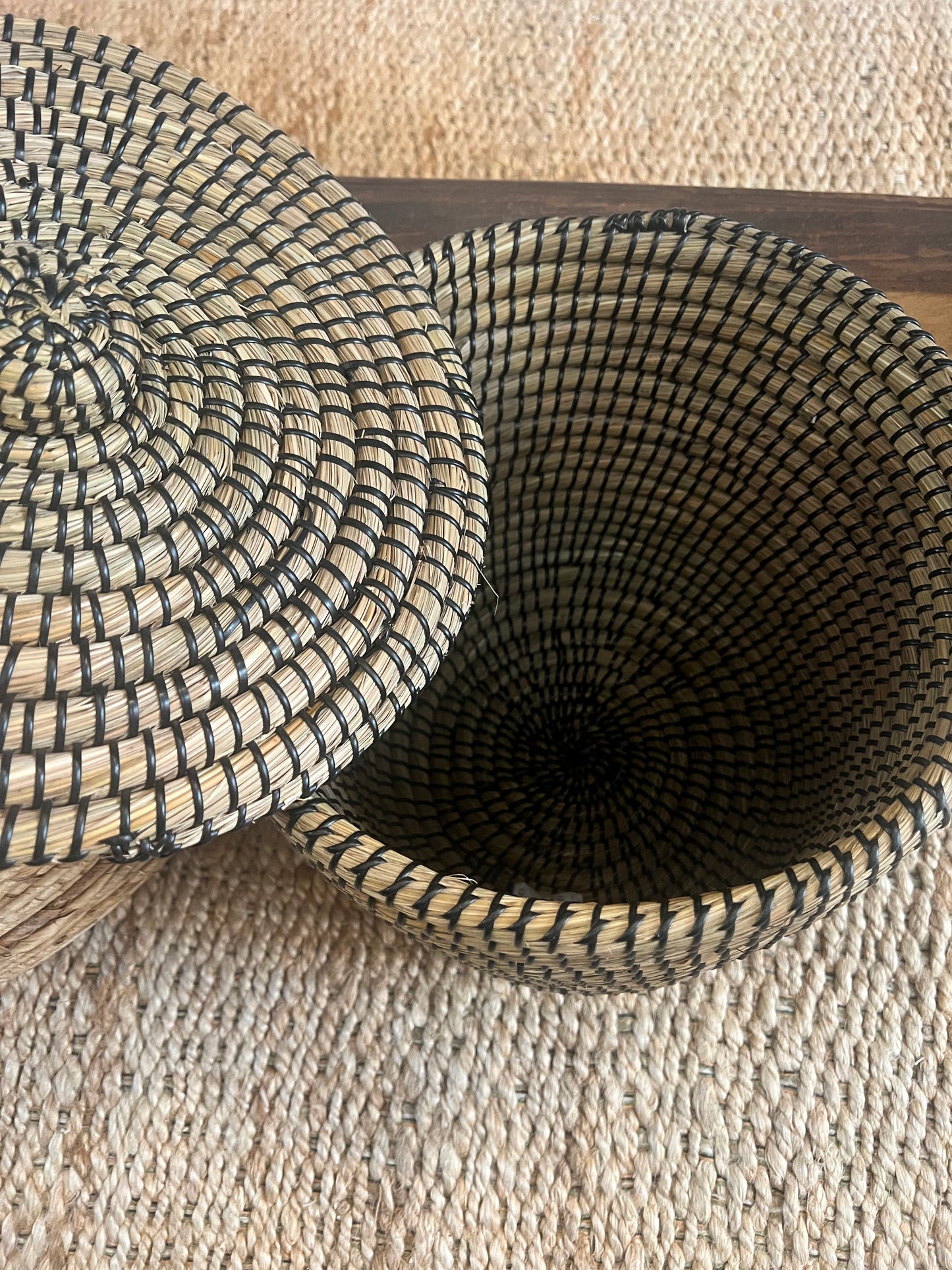 Panier avec couvercle naturel & noir