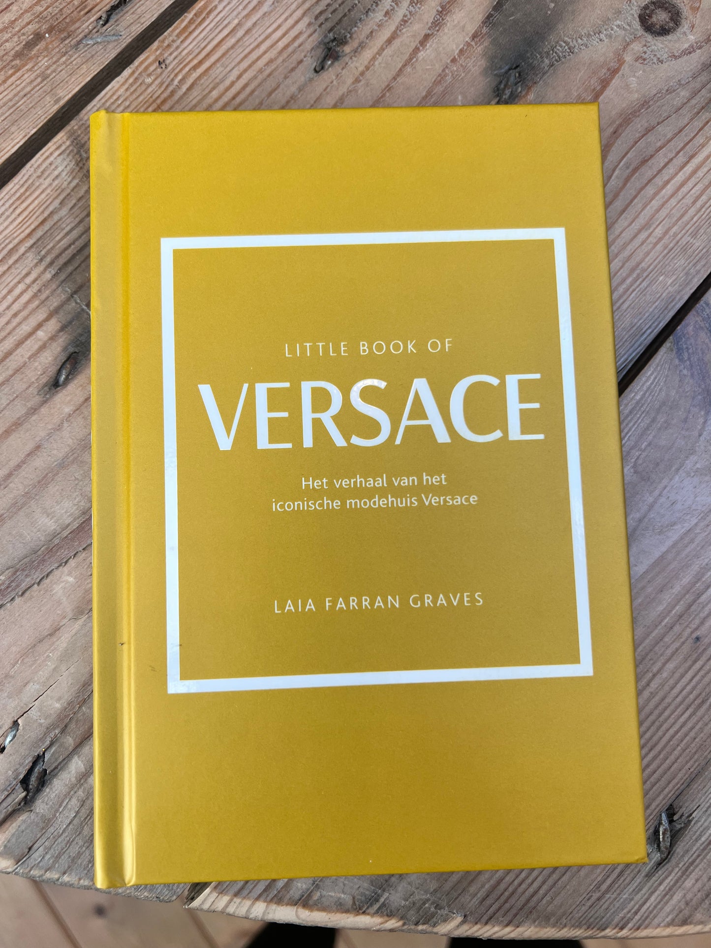 Différents petits livres créateurs déco