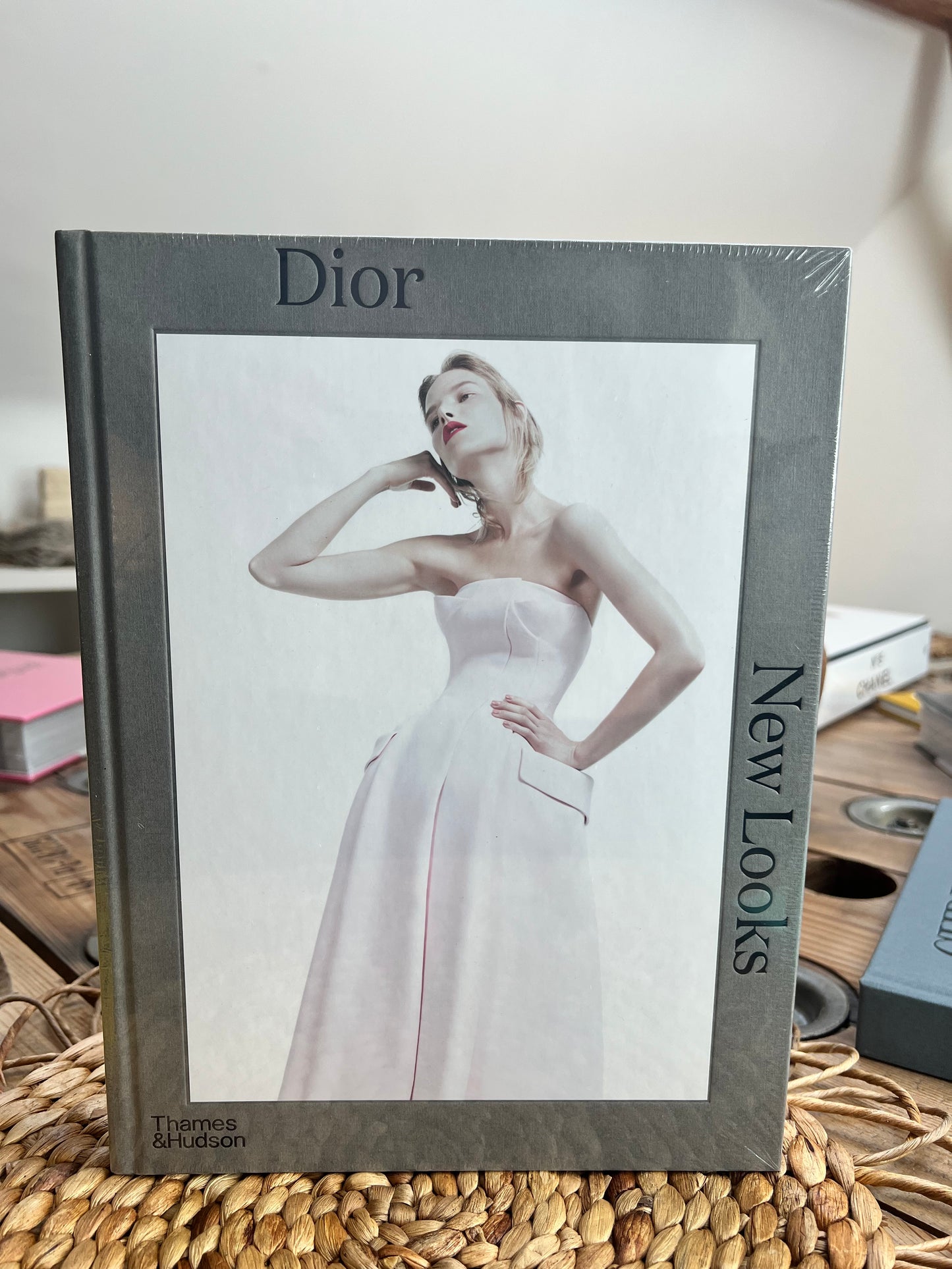 Livre déco Dior new looks