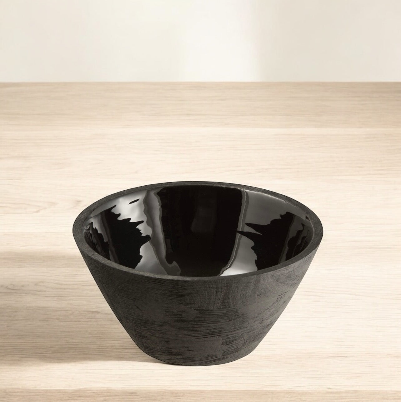 Saladier noir en bois