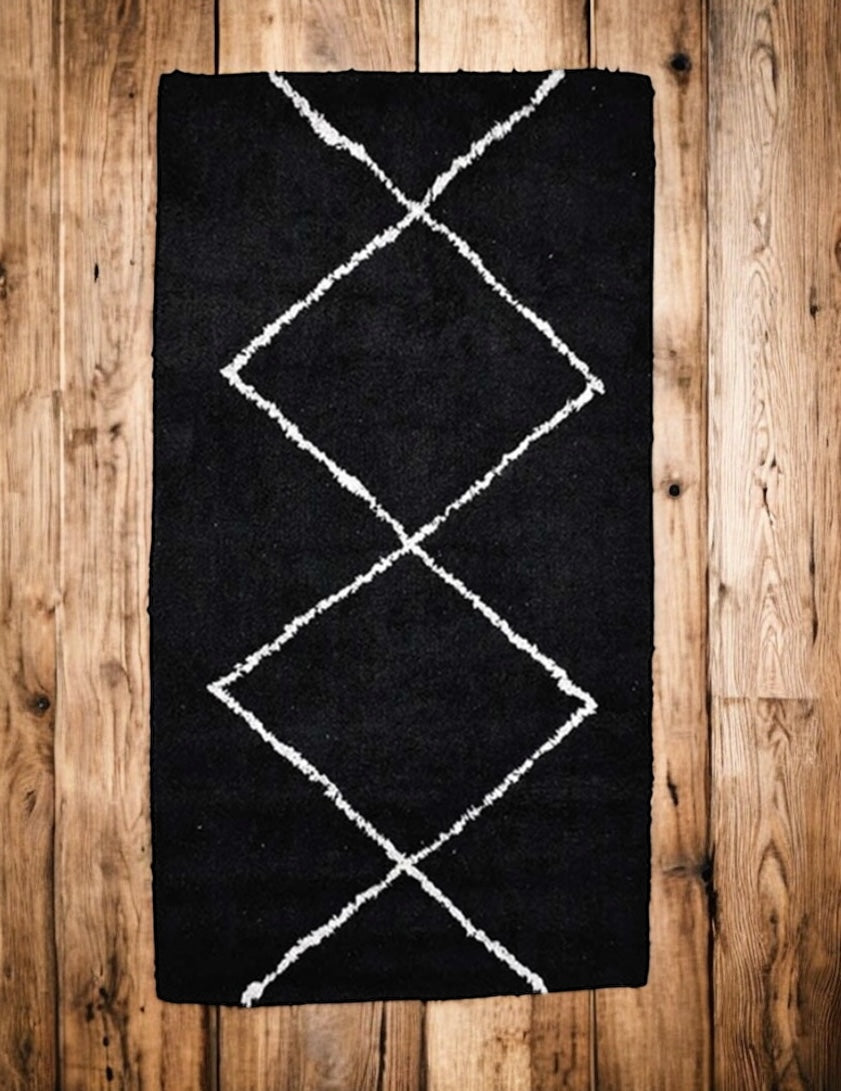 Tapis berbère noir et blanc