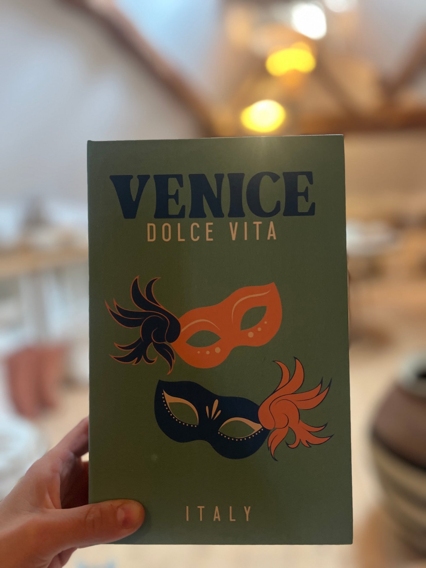 Livre déco rangement