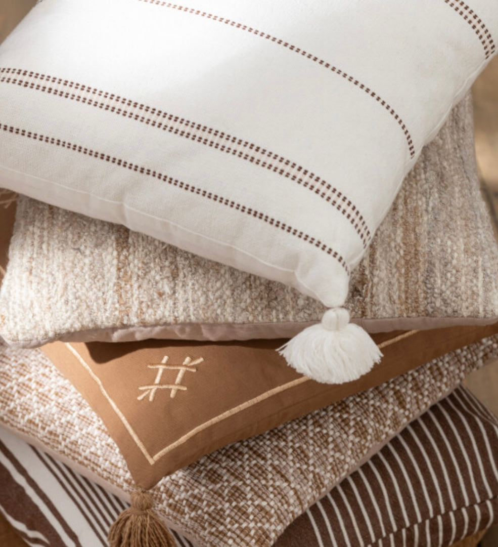 Coussin blanc•marron ligné