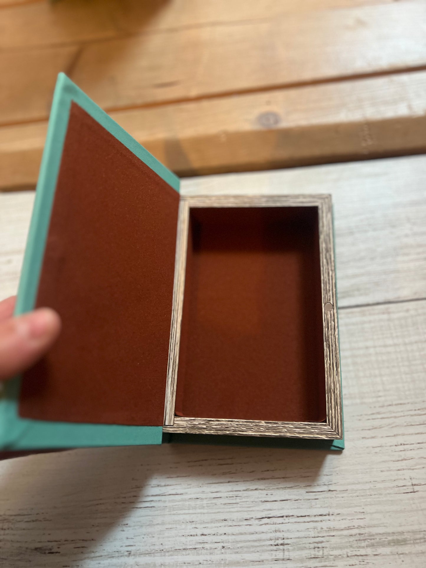 Livre déco rangement