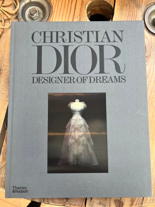Livre déco DIOR