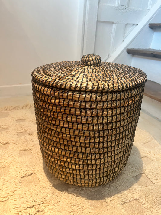 Panier avec couvercle naturel & noir