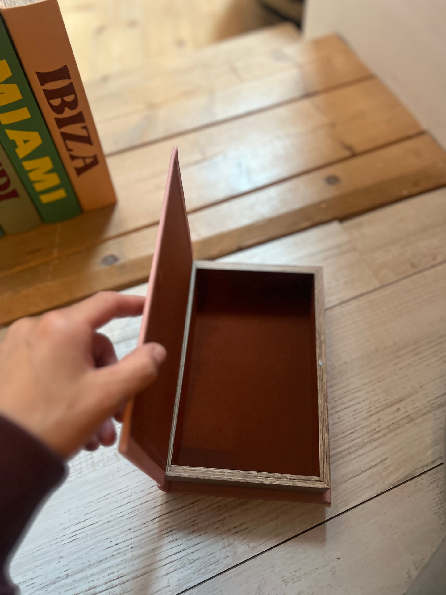 Livre déco rangement