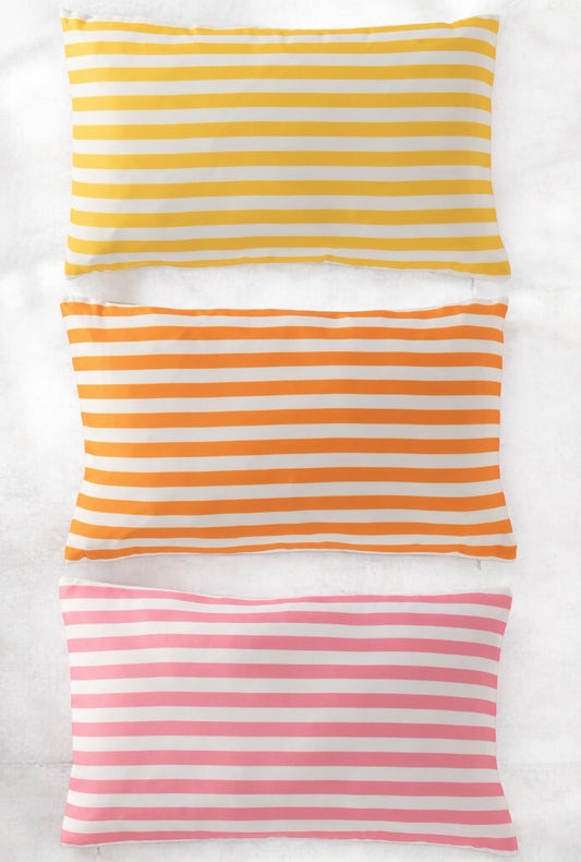 Coussin extérieur ligné