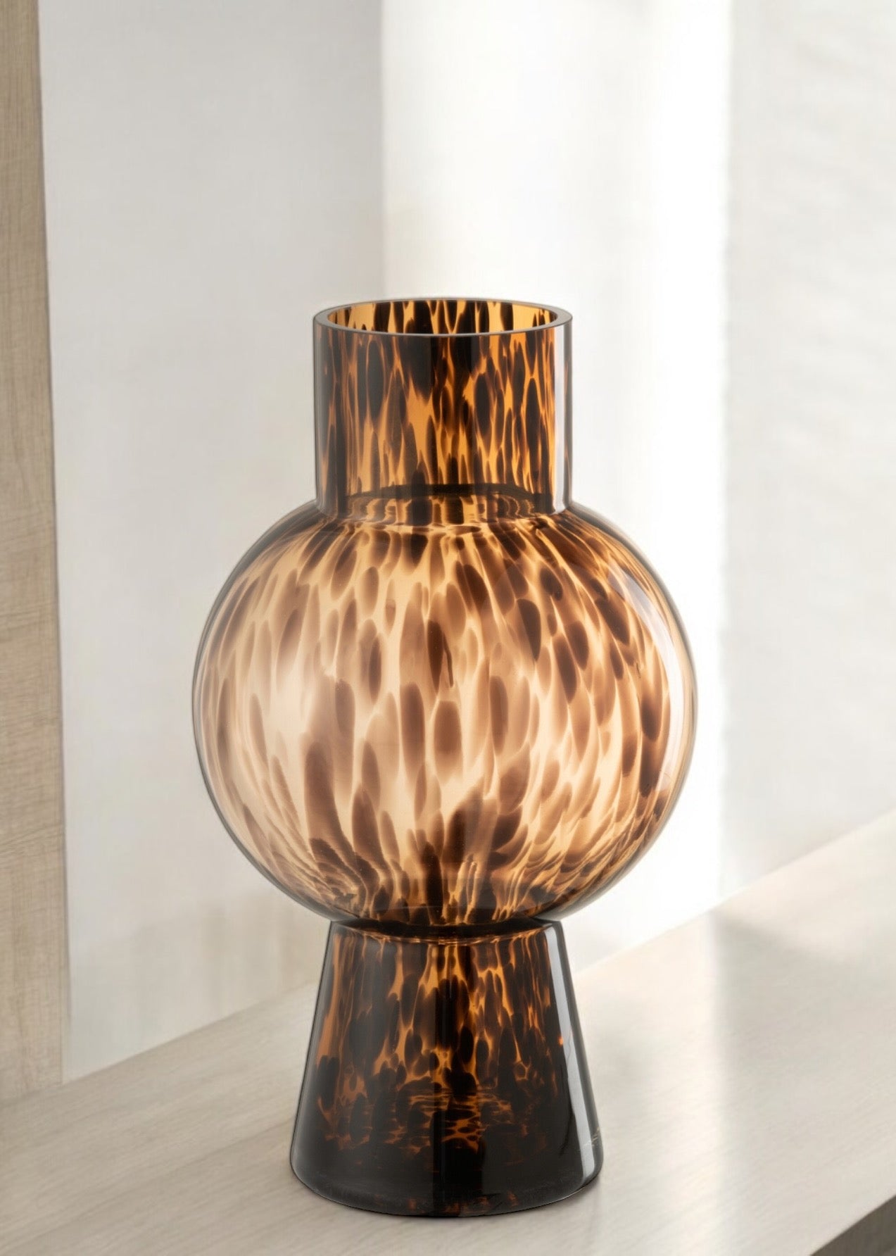 Vase en verre Léo marron