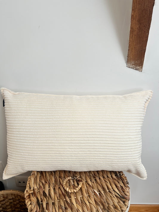 Coussin crème Lila