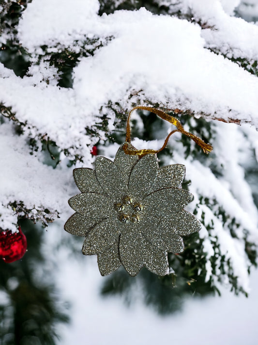 Fleur de Noël dorée